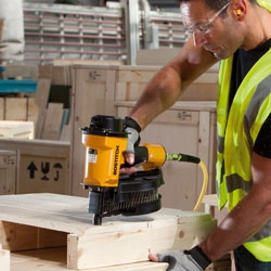 Bostitch Cloueur Nailer CT 70 Mm Max BOSTITICH - IC70-1-E 3 Bostitch Cloueur Nailer CT 70 Mm Max BOSTITICH - IC70-1-E