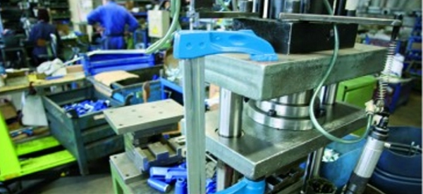 Presse Hydraulique URKO - Serrage 1000mm - Saillie 107mm - Rail 35x8mm - 503H2 6 Presse Hydraulique URKO - Serrage 1000mm - Saillie 107mm - Rail 35x8mm - 503H2 – Image 4