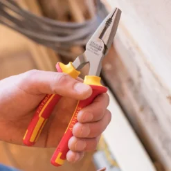 Pince Universelle Isolée 1000V STANLEY - 0-84-002 -Stanley Magasin STAN0290 3