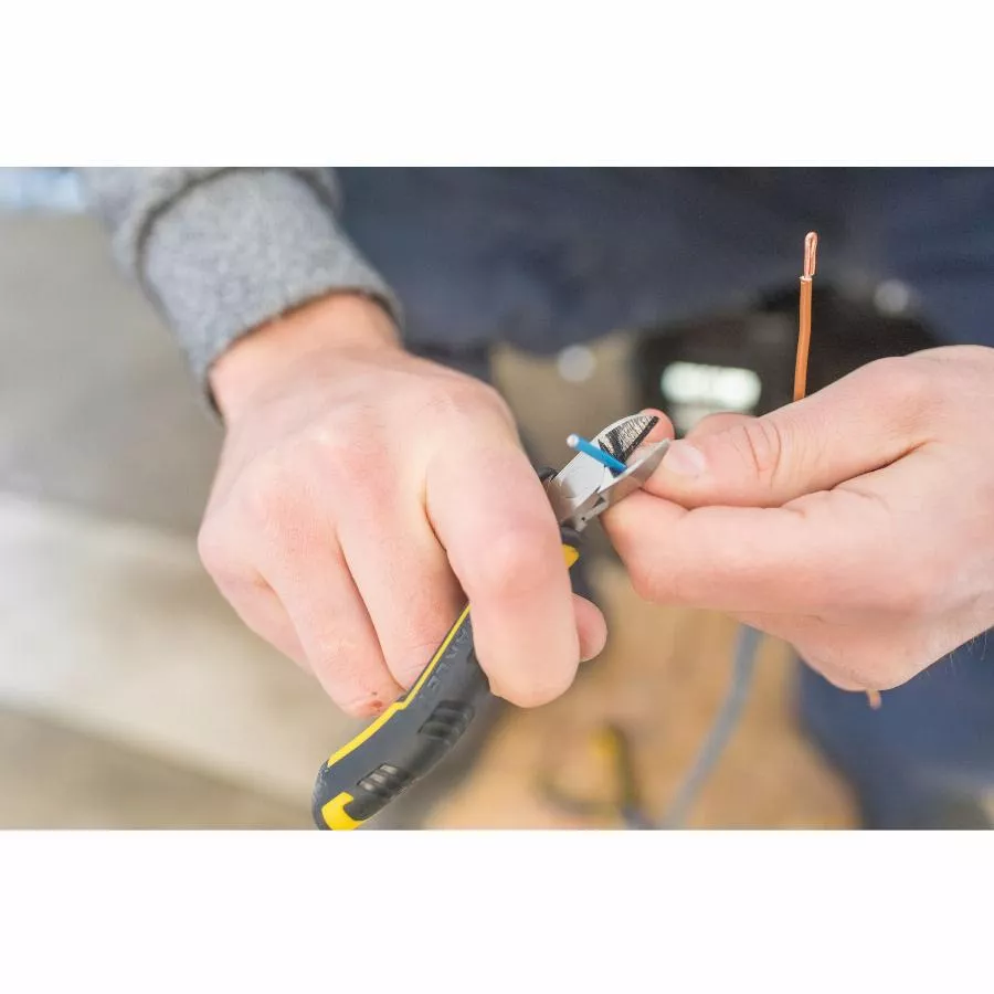 Stanley Mini Pince Coupante Diagonale D’électricien 110mm FATMAX - FMHT0-80518 3 Stanley Mini Pince Coupante Diagonale D’électricien 110mm FATMAX - FMHT0-80518