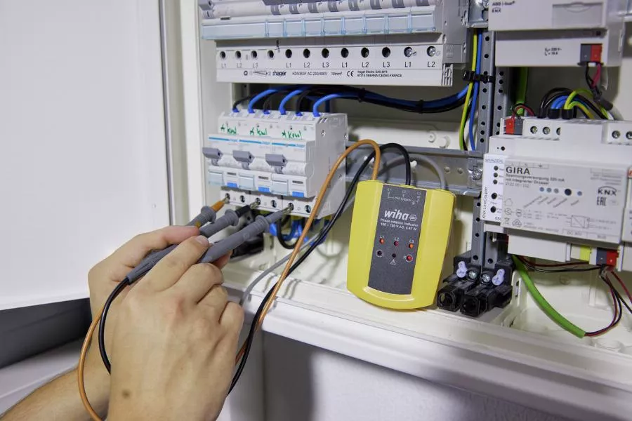 Testeur Et Indicateur De Rotation De Phase WIHA 100700 V AC Cat. IV - 45221 3 Testeur Et Indicateur De Rotation De Phase WIHA 100700 V AC Cat. IV - 45221